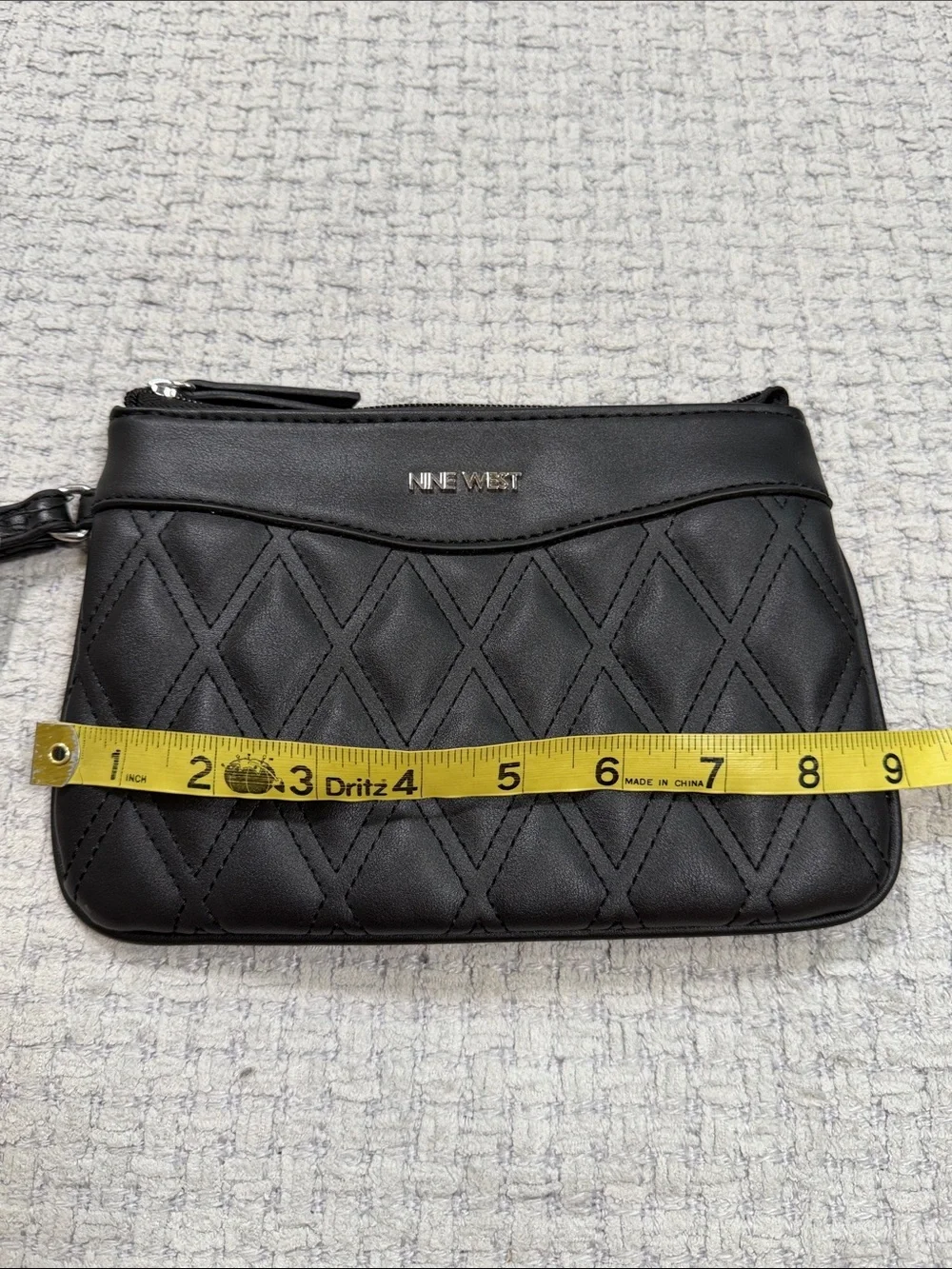 NWT’s Nine West Tinsel SLG Black Quilted  Clutch  Wristlet Catchall Bag